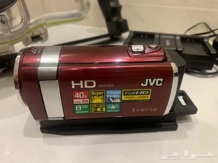 كاميرا JVC مع هاوسنج كفر للتصوير تحت الماء 2