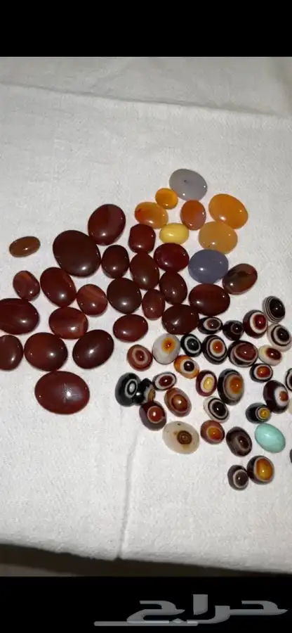 احجار للبيع جمله وبالحبه يمني وعندي 11