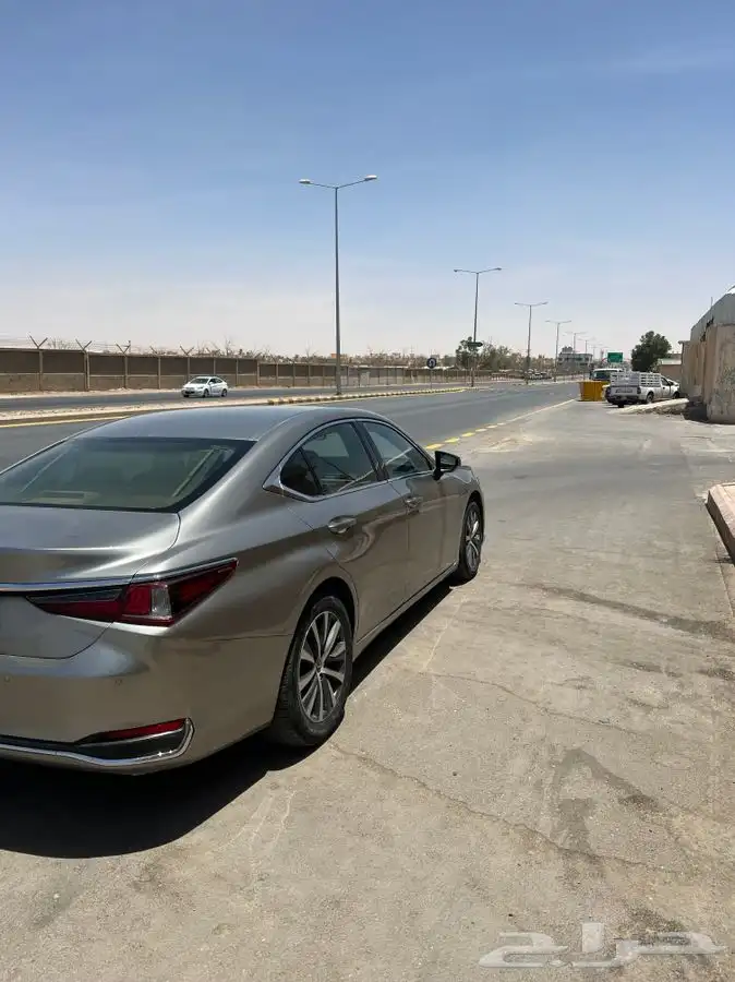 كليبر بريك لكزس es 2020 خلفي يمين 0