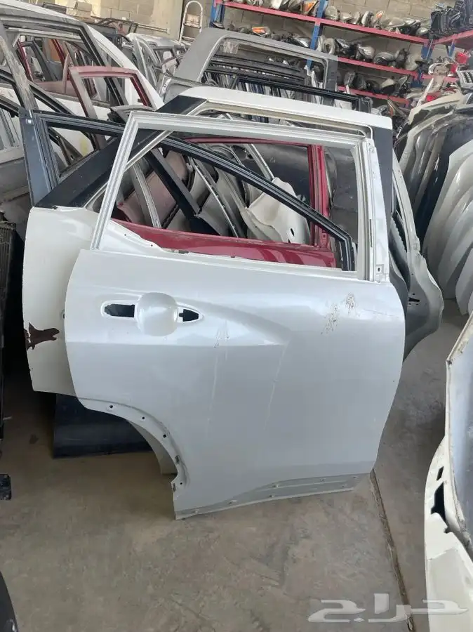 باب خلفي يمين كرولا كروس موديل 2020__2021__2022__2023__2024 0