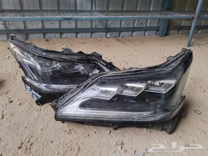 شمعات جيب لكزس LX 570 اصلي وكاله نظيفه مره 0
