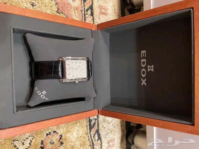 ساعة يد رجالي للبيع 0