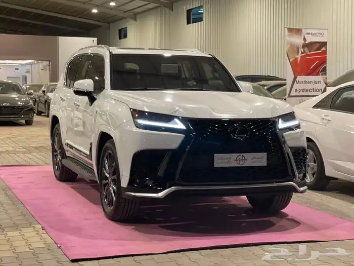 لكزس LX600 اف سبورت 2025 0