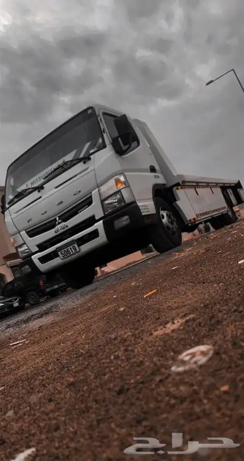 سطحه من الرياض الى دبي وبلعكس 1