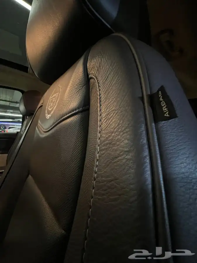 تم البيع اسكاليد طويل بلاتنيوم مخزن ممشى 51 الف كم الجميح 40