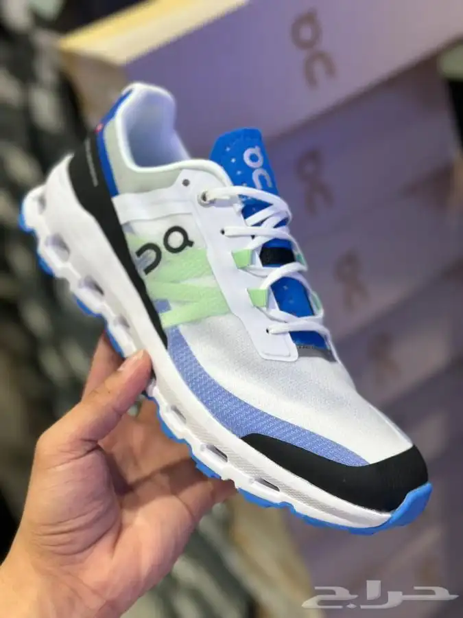 شوزات اون راننج 8