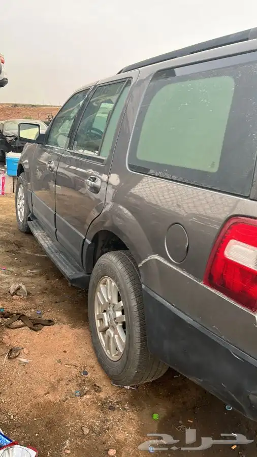 اكسبديشن 2013 قطع غيار 2