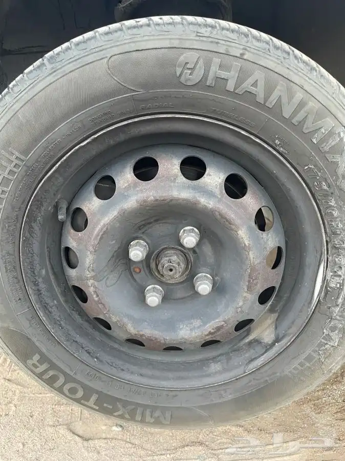 يتوفر لدينا قطع غيار اكسنت 2010 32