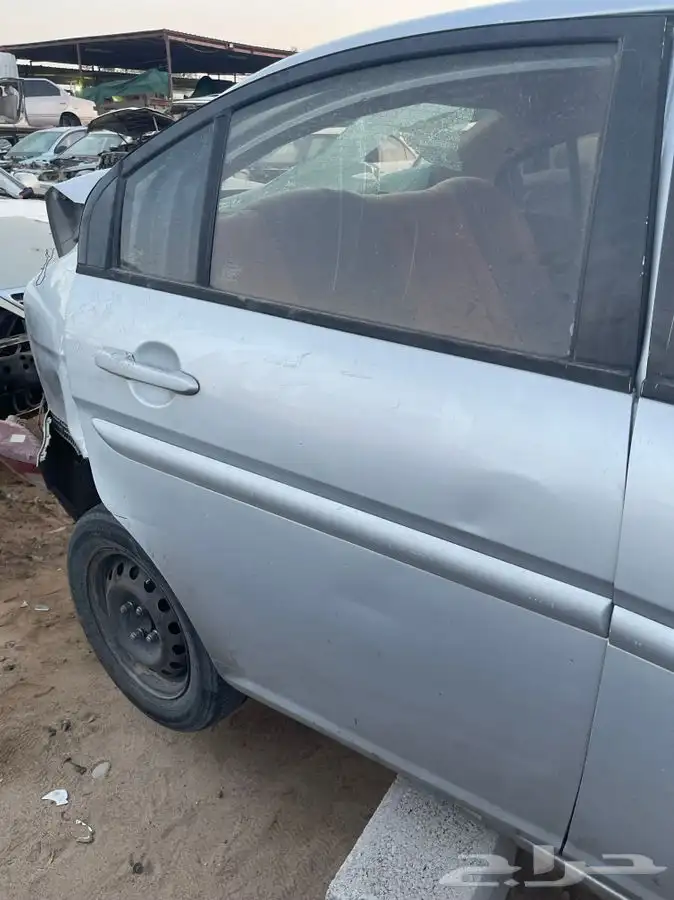 يتوفر لدينا قطع غيار اكسنت 2010 4