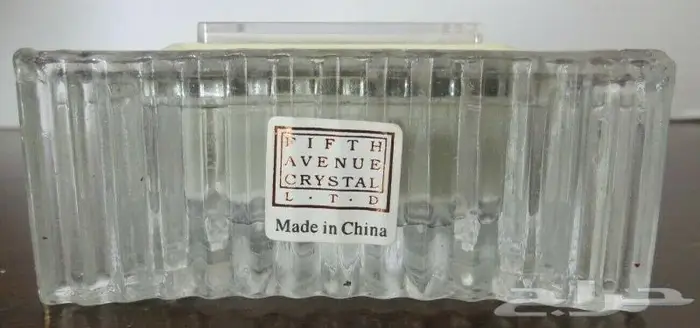 ساعة كوارتز من Fifth Avenue Crystal LTD 4