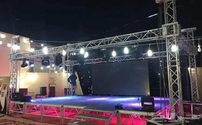 شاشات LED بالمتر للإيجار 4