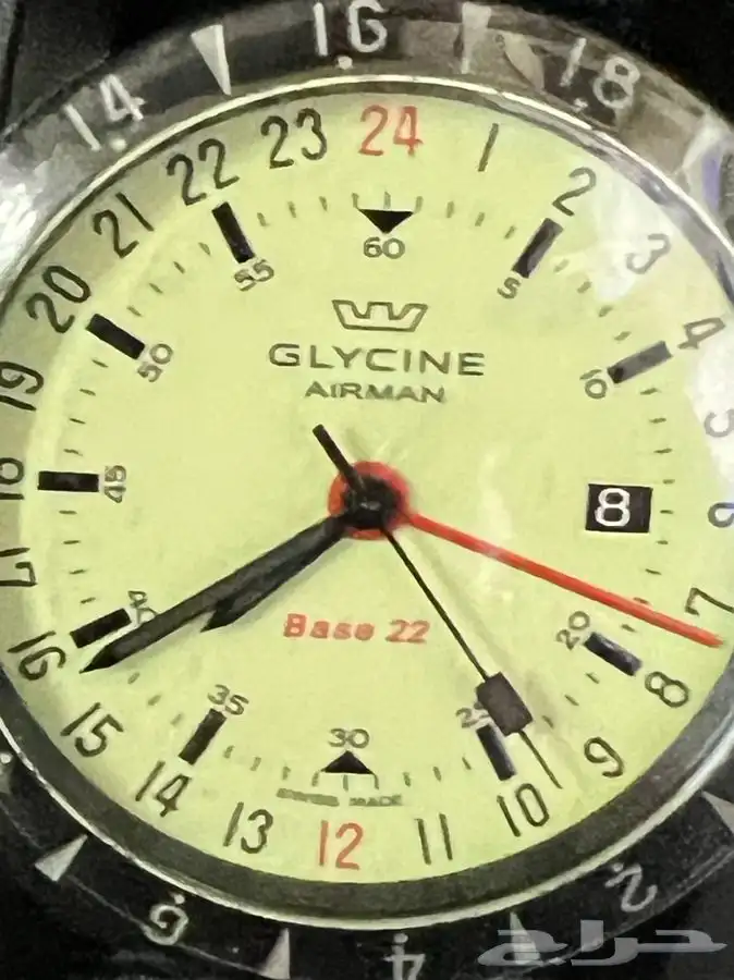 للبيع ساعه جديد من شركة غنيه عن التعريفGlycine Airman Base 3