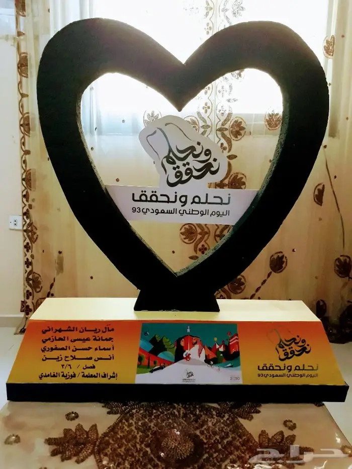 خطاط ورسام وعمل مجسمات 9