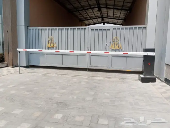 بوابة دخول وخروج السيارات 4 و 6 متر 0