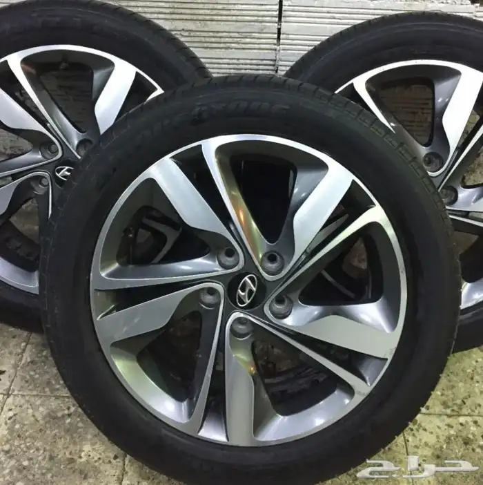 شاشه النترا وجنوط النترا وكفرات 2