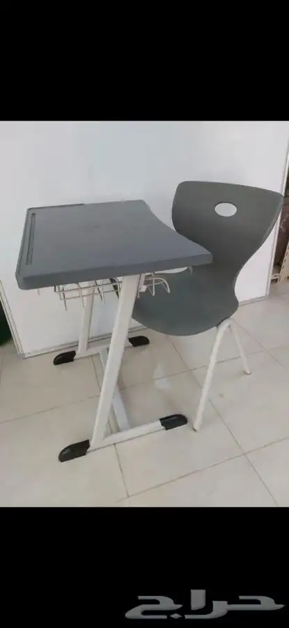 طاولات اطفال مدرسيه - كراسي مدرسيه ومكتبيه- سبوره -بيع فقط 14