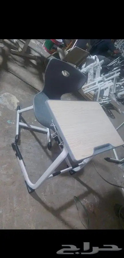 طاولات اطفال مدرسيه - كراسي مدرسيه ومكتبيه- سبوره -بيع فقط 15