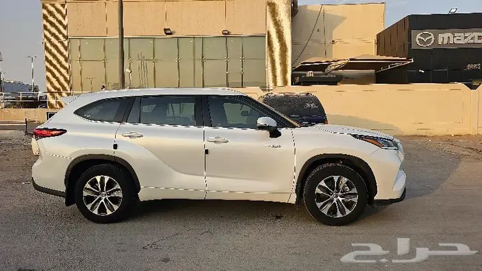 هايلندر نصف فل 2022 لؤلؤي GLE 4