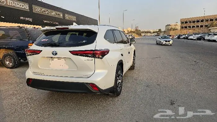 هايلندر نصف فل 2022 لؤلؤي GLE 7