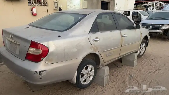 يتوفر لدينا قطع غيار كامري 2005 1
