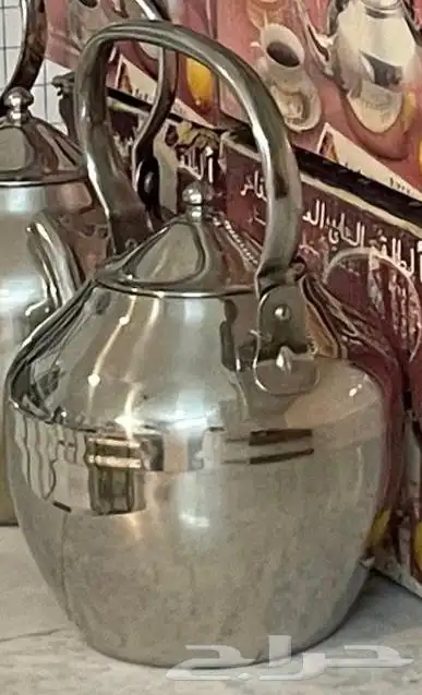 للبيع 3 إبريق كوري قديم نظيف جدا  استخدام مرة واحدة 3.1 لتر 0