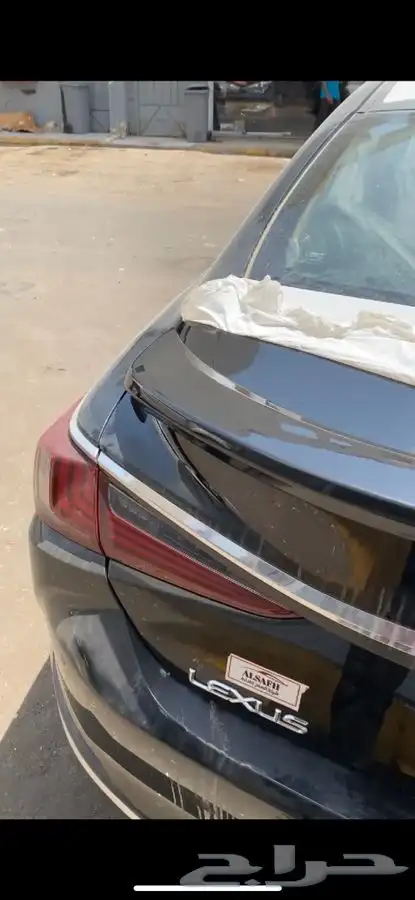 جناح شنطة لكزس es250 توتانيوم واسود 2025 3