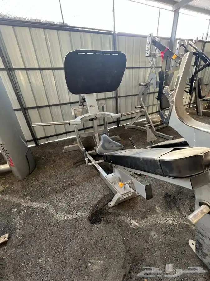 اجهزة رياضية مستعمله للبيع كامل او قطاعي 23