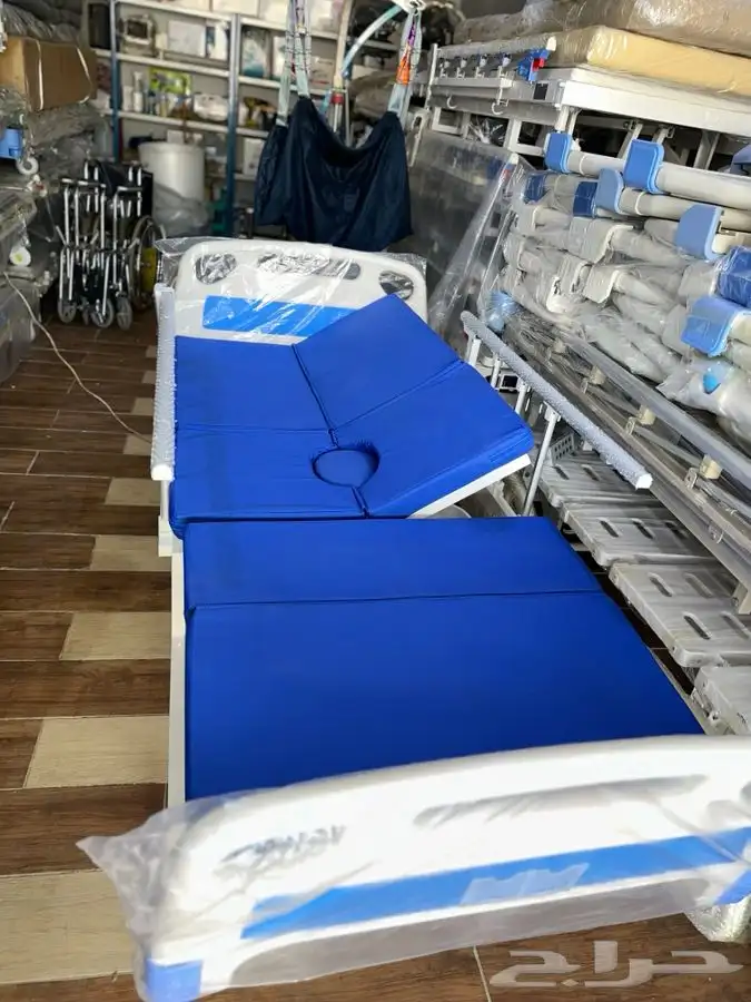 سرير طبي كهربائي يتحول لكرسي 17