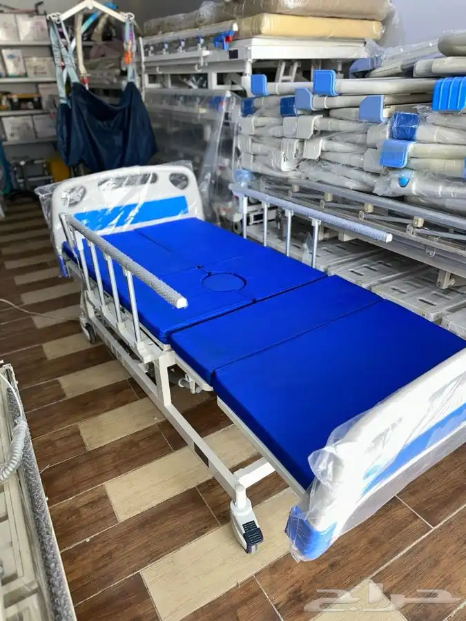 سرير طبي كهربائي يتحول لكرسي 9