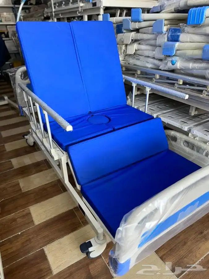 سرير طبي كهربائي يتحول لكرسي 0