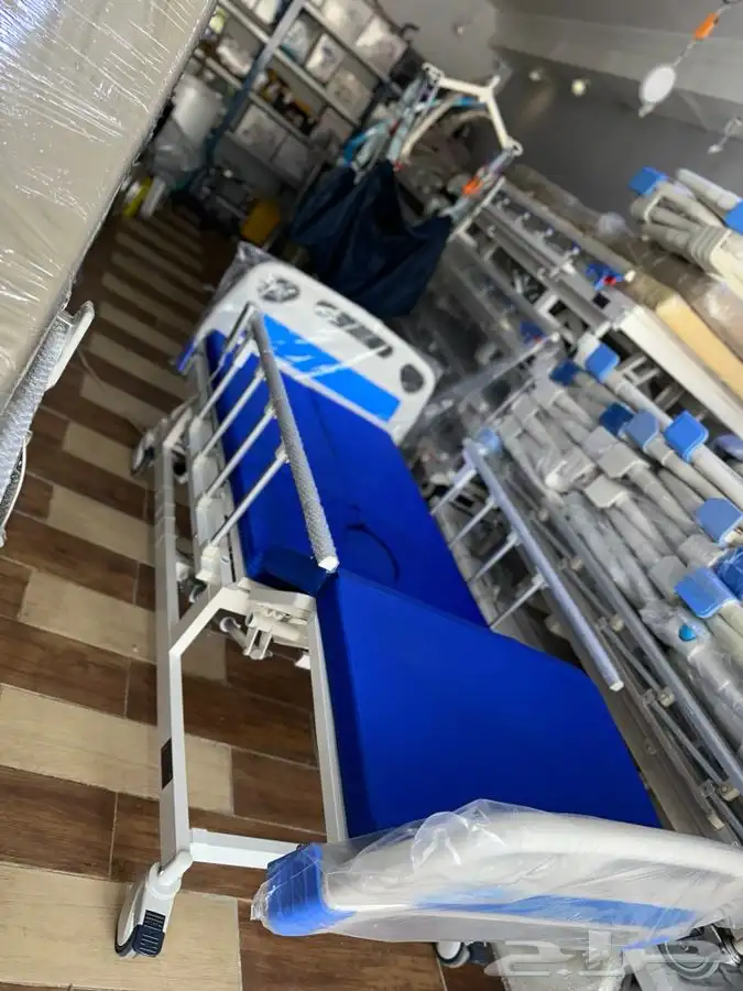 سرير طبي كهربائي يتحول لكرسي 13