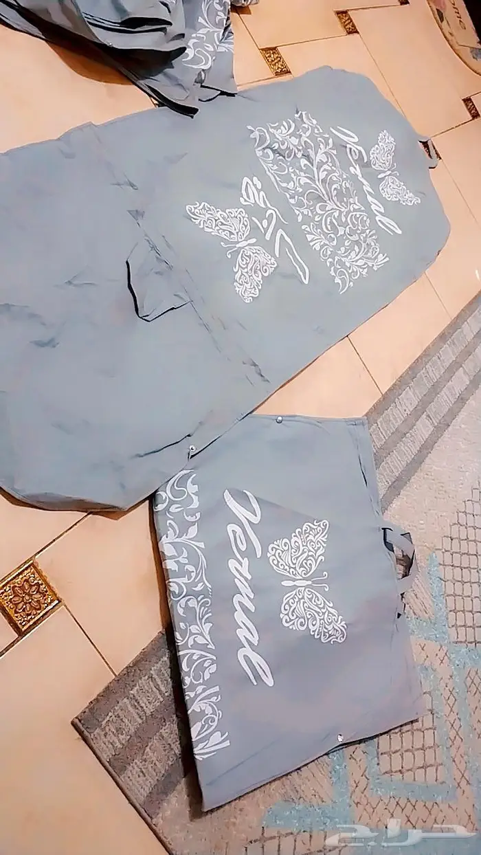 للبيع أكياس هدايه واكياس تخزين الفساتين وازرار منوعه 2