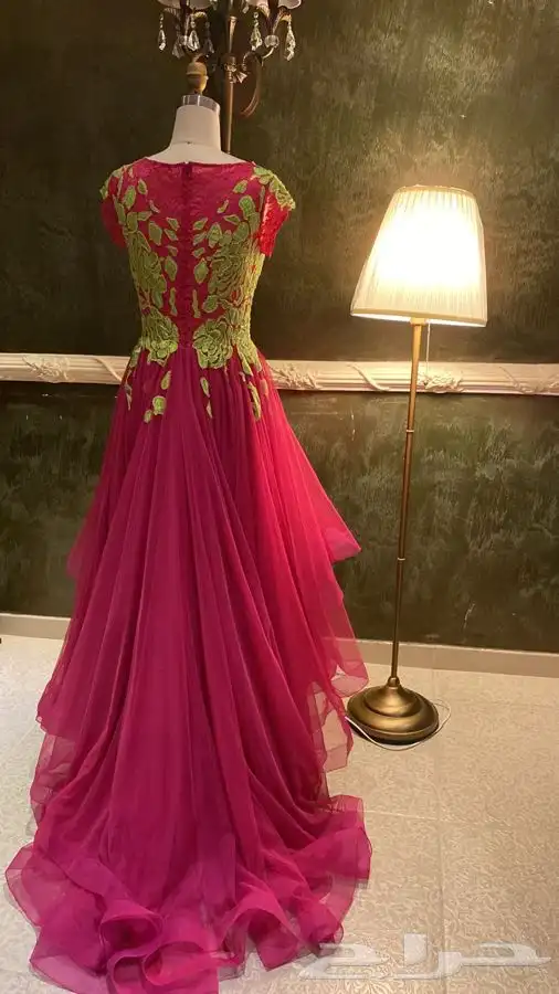 فساتين جديدة للبيع ع 300 ريال ققط 13