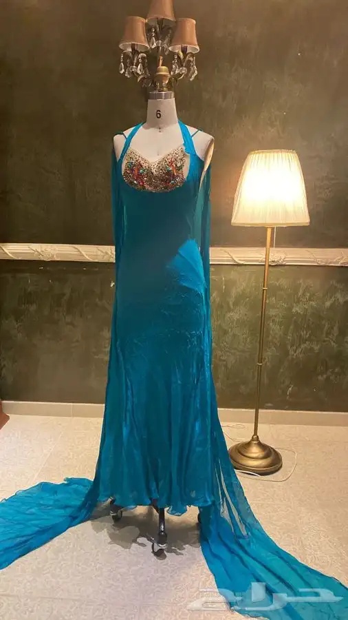 فساتين جديدة للبيع ع 300 ريال ققط 25