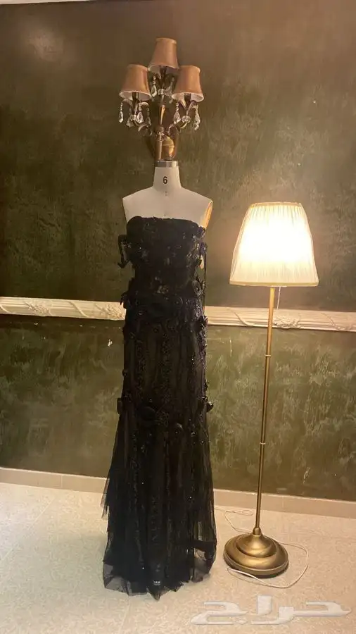 فساتين جديدة للبيع ع 300 ريال ققط 26