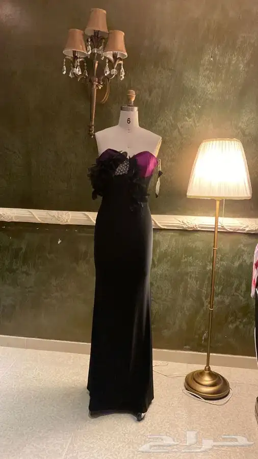 فساتين جديدة للبيع ع 300 ريال ققط 23