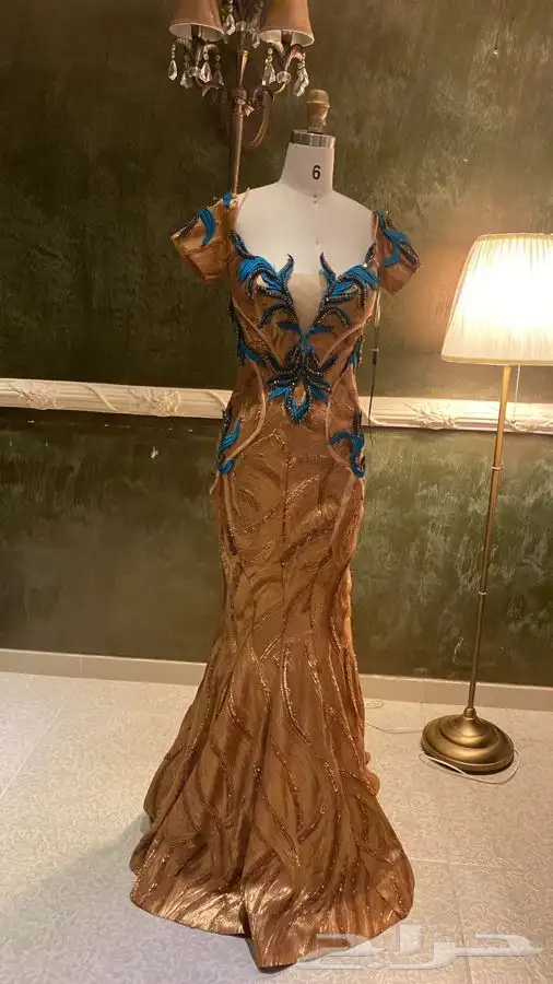 فساتين جديدة للبيع ع 300 ريال ققط 22