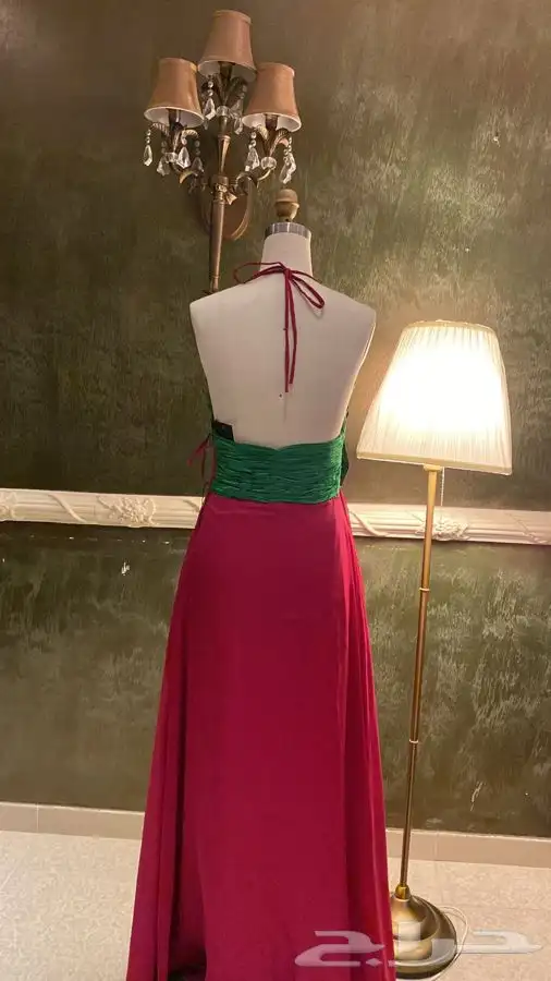 فساتين جديدة للبيع ع 300 ريال ققط 5