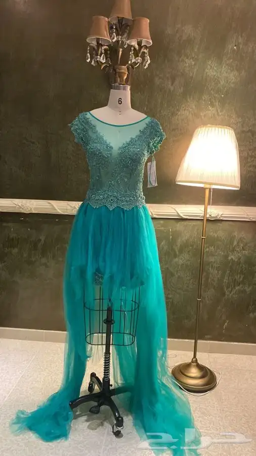 فساتين جديدة للبيع ع 300 ريال ققط 18