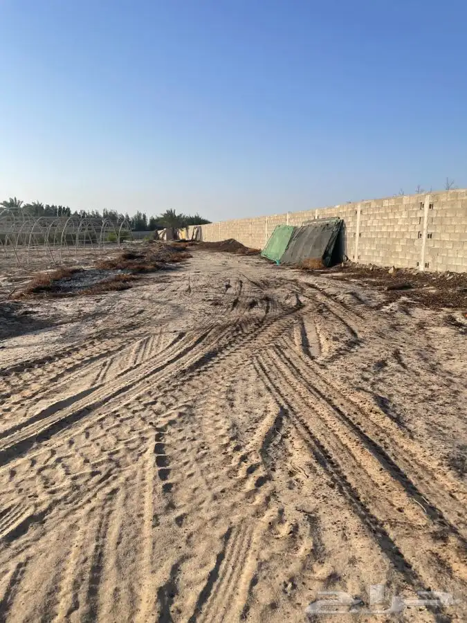 للايجار عدد 2 استراحه متكامله ومساحات 15000 الف متر للشركات 7