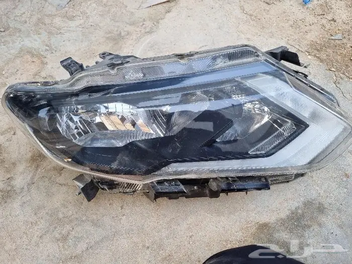 شمعات نيسان اكس تريل 2018 اصلي وكاله نظيفه مره 0