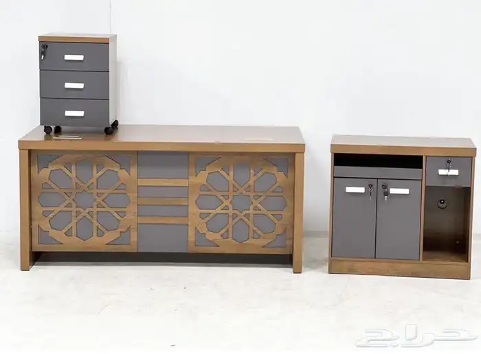 مكاتب مع سكرتاريه وادراج 9