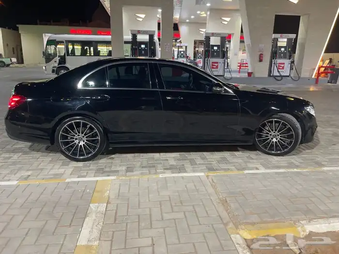 مرسيدس E300 AMG 2018 ثلاث ازرار خليجيه 3