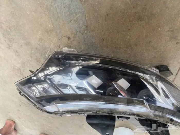 للبيع شمعات ميتسوبيشي اوتلاندر 2019 2