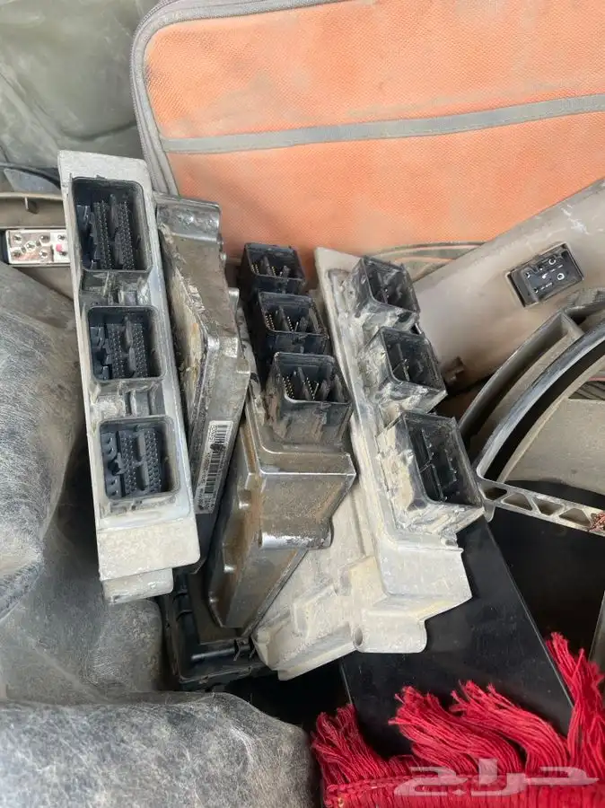 كمبيوتر فورد بوليسي و عادي 1