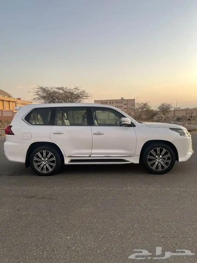 لكزز 2017 ( تم البيع ) 1