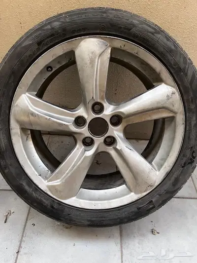 لكزس جي اس 1