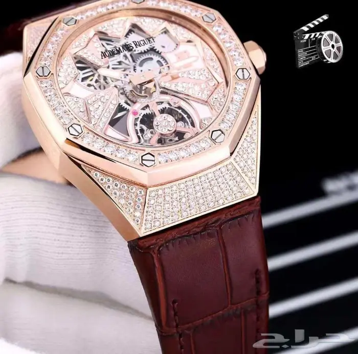 ساعات هوبلت square bang واديمارس 2023 25