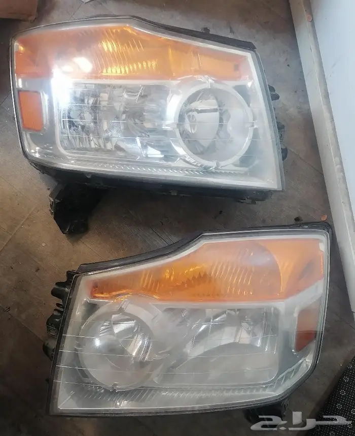 قطع غيار الانوار الاماميه الكمبروسر رمادا نيسان 2