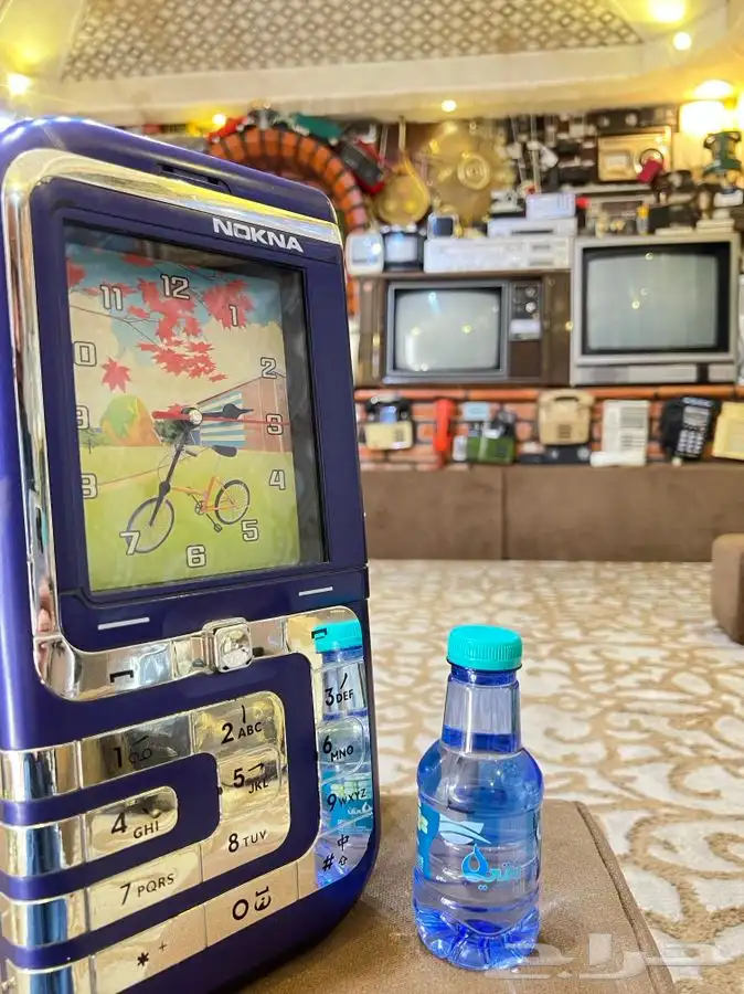 ساعة حائط على شكل جوال بيبي دمعه 4